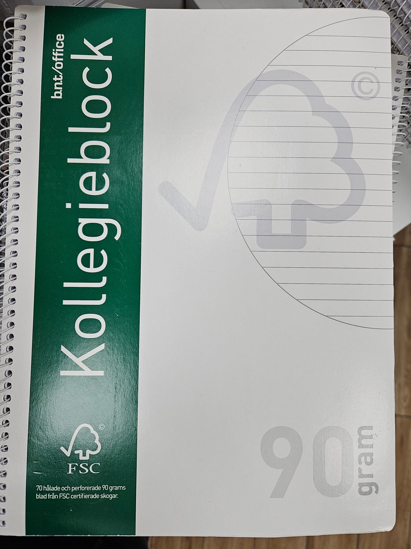 Kollegieblock linjerat